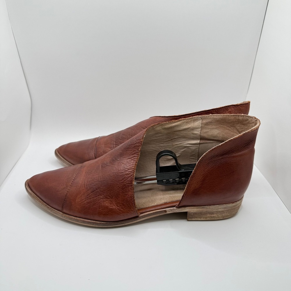 Free People Royale Flat Brown Leather Pointed Toe DOrsay Slip On Shoes 41 - Picture 2 of 10